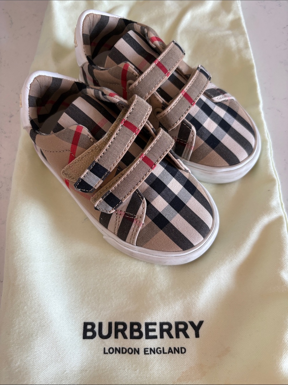 Burberry baby Kids Plaid Velcro Sneakers - Beige/Black/Red size 21 / 5 US